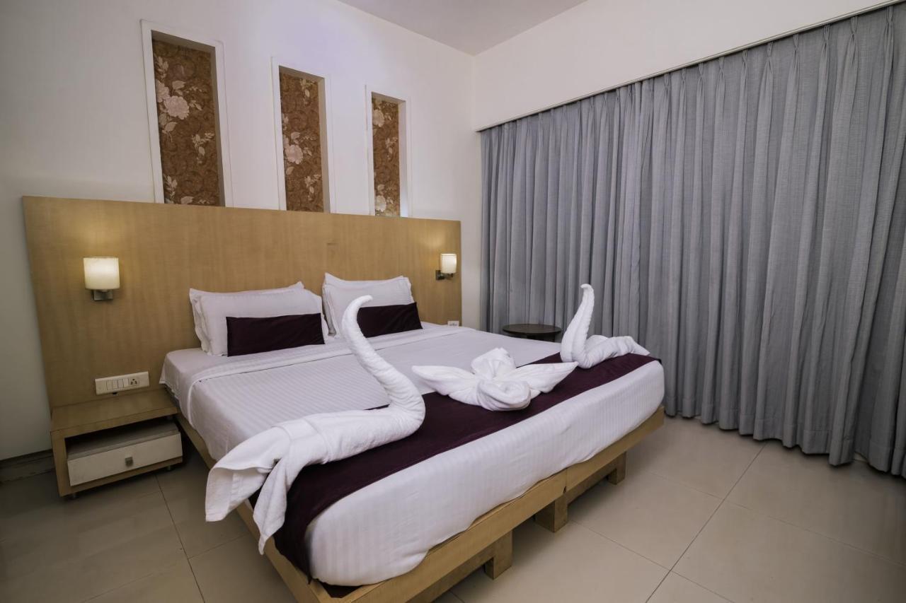 Hotel Monarch Guestline In Midc Rabale, Navi Mumbai Dış mekan fotoğraf