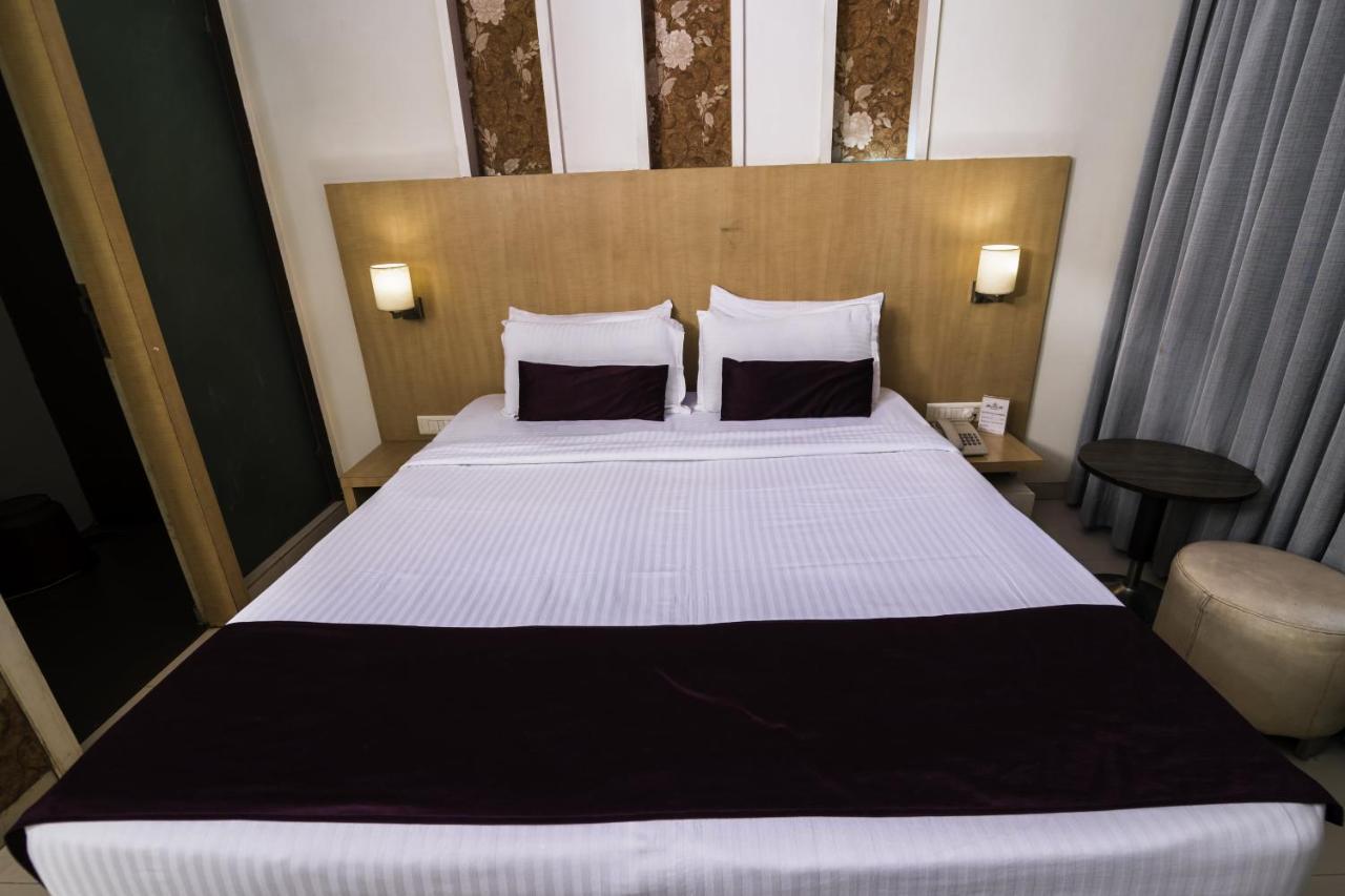 Hotel Monarch Guestline In Midc Rabale, Navi Mumbai Dış mekan fotoğraf