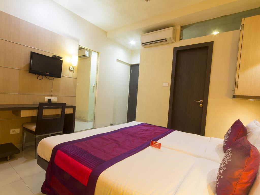 Hotel Monarch Guestline In Midc Rabale, Navi Mumbai Dış mekan fotoğraf
